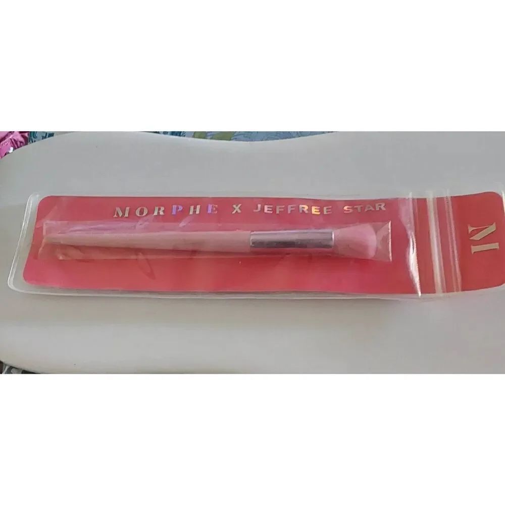 New~Jeffree Star Morphe JS3 Iconic Contour Makeup Brush~Sealed in Package